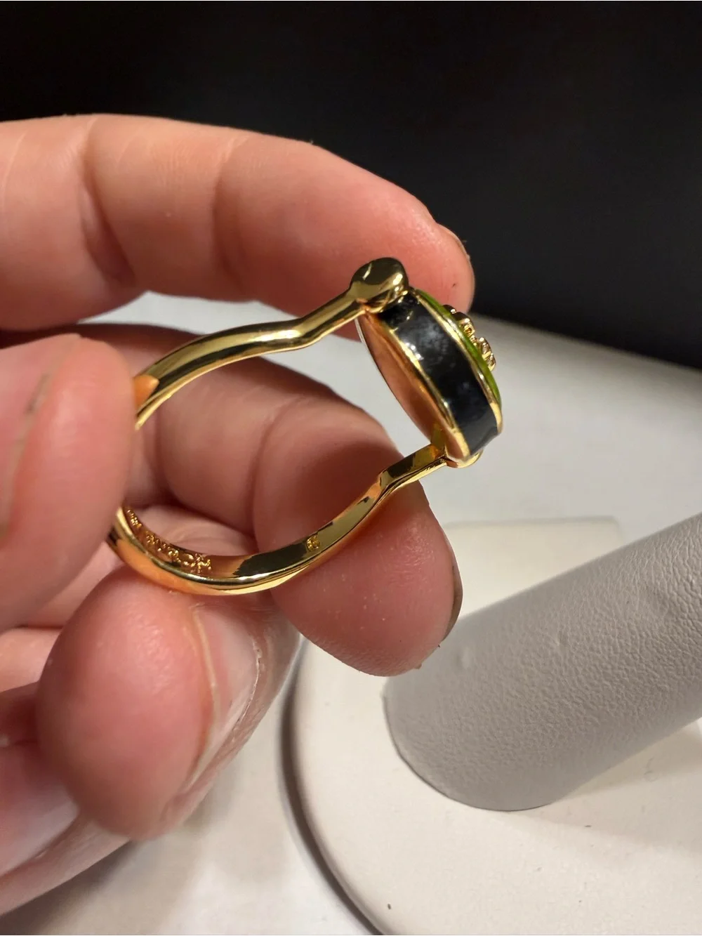 NEW Tory Burch Kira semiprecious mother of pearl Rotational Reversible Ring sz 6